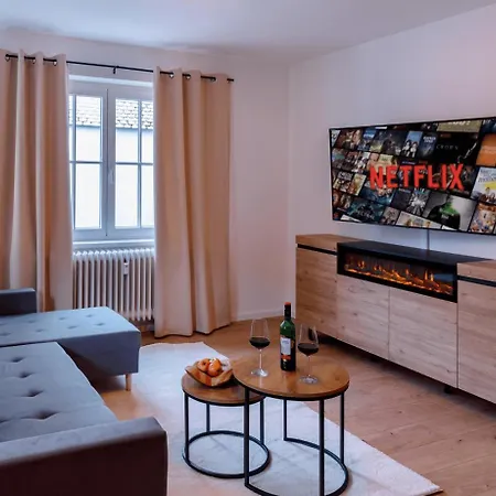 Marktplatz-flair Mit Dachterrasse Im Zentrum Lägenhet *